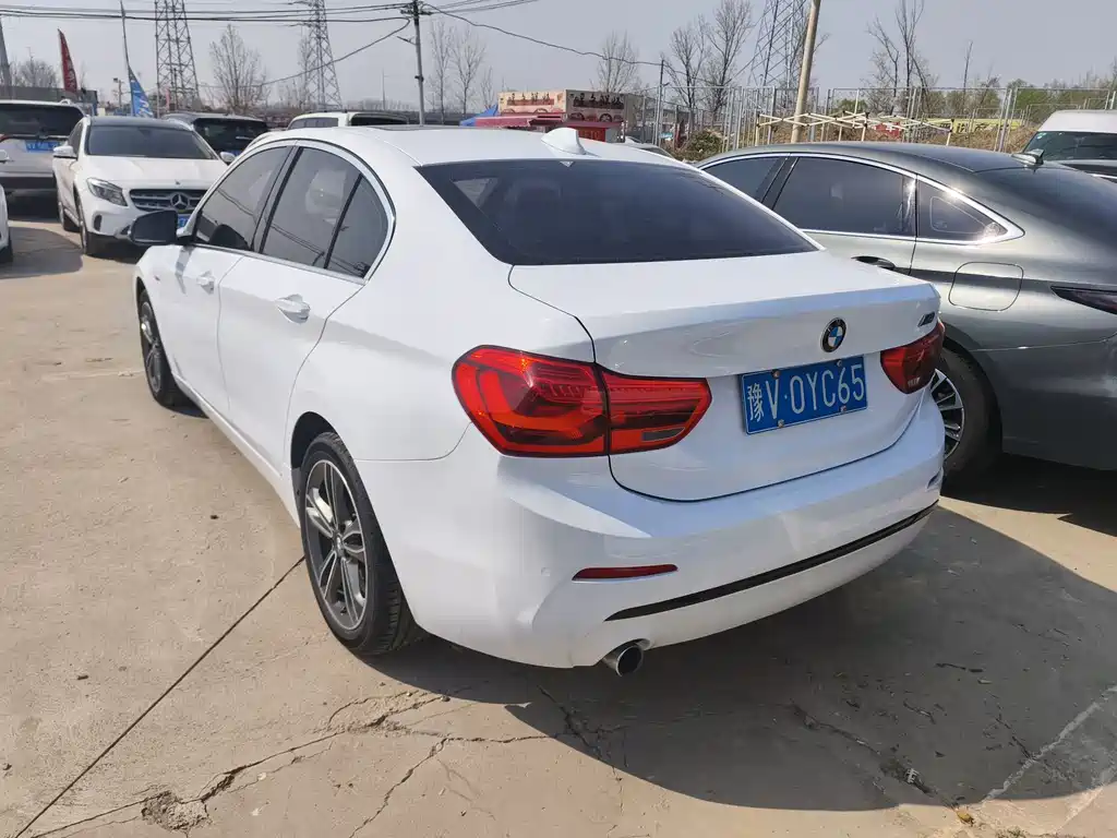 BMW 1 Series 2017 118i Sports купить на сайте DeffCars