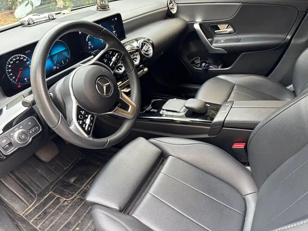 Mercedes-Benz A-Class 2022 A 180 L Sports Sedan купить на сайте DeffCars