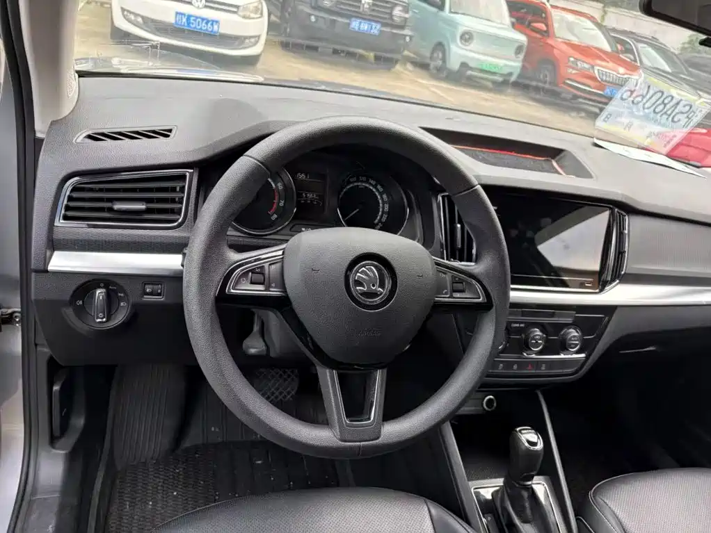 Kamiq 2022 1.5L automatic comfort version купить на сайте DeffCars