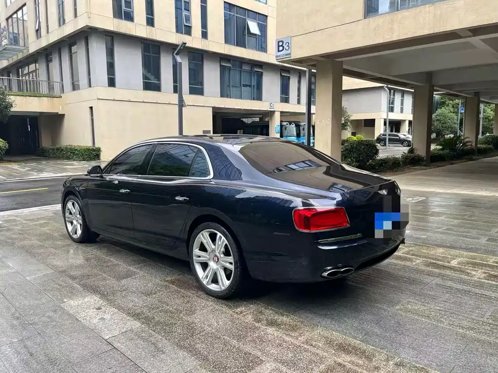 Flying Spur 2016 4.0T V8 Standard Edition купить на сайте DeffCars