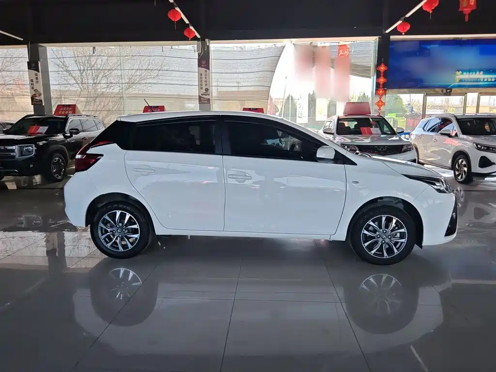 YARiS L Zhixuan 2021 1.5L CVT leading version купить на сайте DeffCars