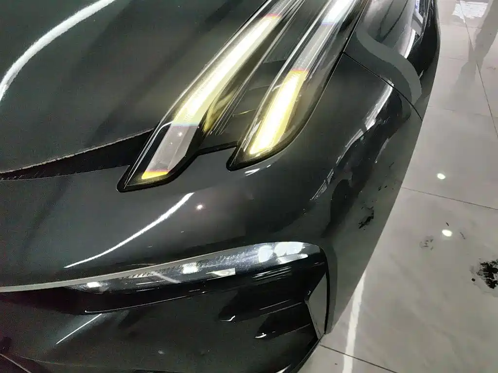Lynk & Co 03 2023 1.5TD DCT Pro купить на сайте DeffCars
