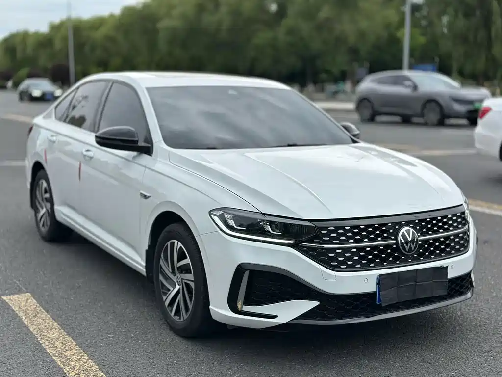 Lavida 2024 300TSI DSG Starry Sky Leading Edition купить на сайте DeffCars