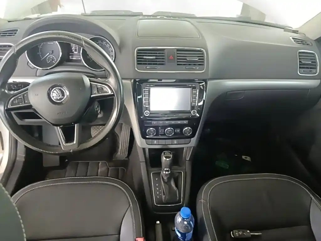 Yeti 2016 1.4TSI DSG Exclusive Edition купить на сайте DeffCars