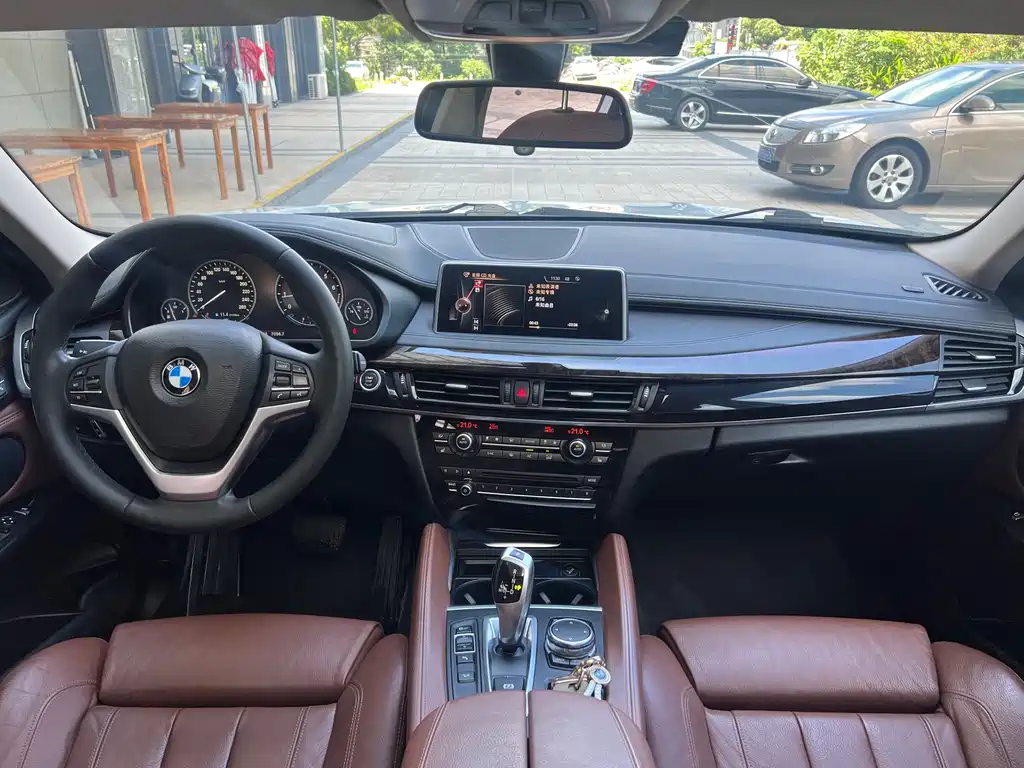 BMW X6 2017 xDrive28i купить на сайте DeffCars