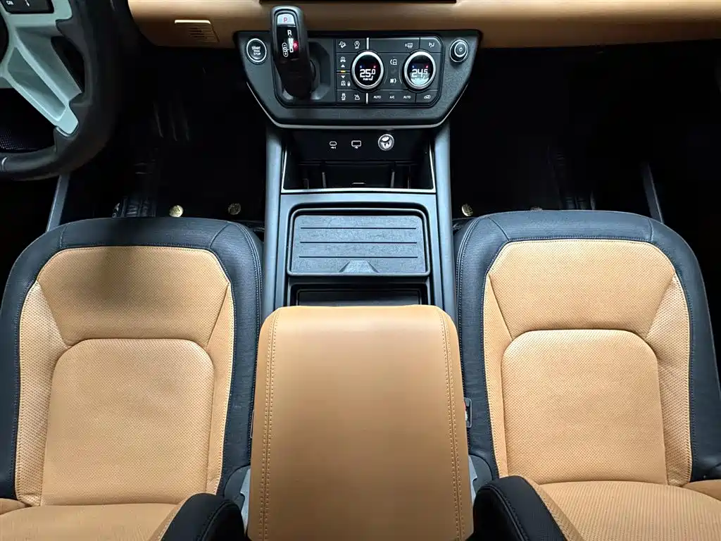Land Rover Defender 2023 facelift 110 3.0T P400 X-DYNAMIC HSE купить на сайте DeffCars