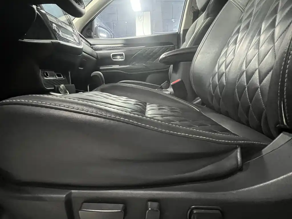 Outlander 2021 2.0L 2WD Enjoy Edition 5 seats купить на сайте DeffCars