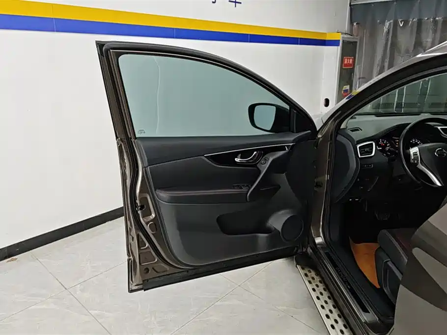 Qashqai 2017 2.0L CVT Smart Edition National V купить на сайте DeffCars