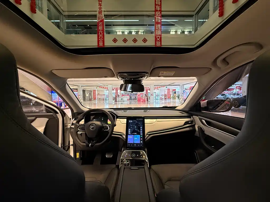 WM EX5 2018 EX5 400 Lite Discovery Edition купить на сайте DeffCars