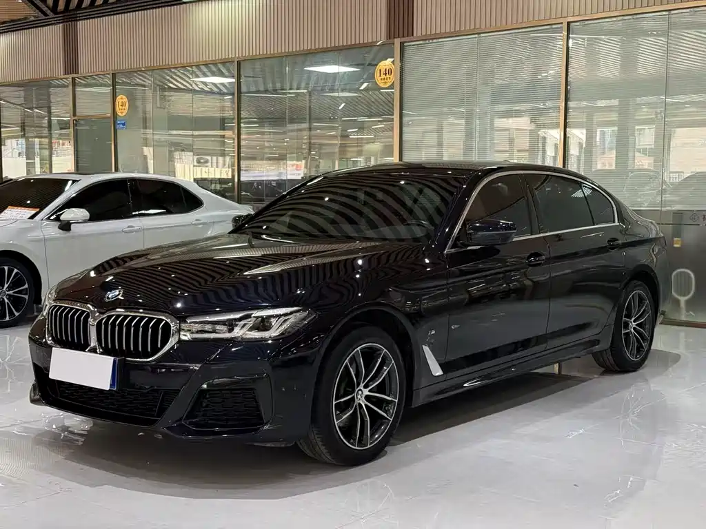 BMW 5 Series 2022 525Li M Sports Package купить на сайте DeffCars