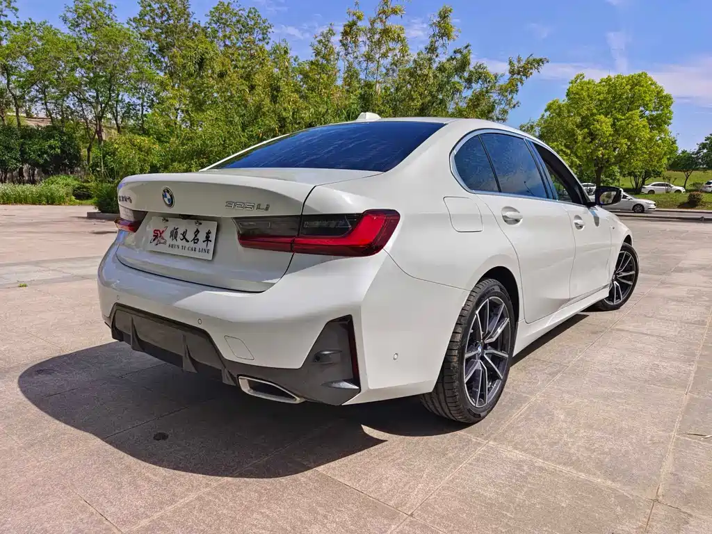 BMW 3 Series 2024 325Li M Sports Package купить на сайте DeffCars