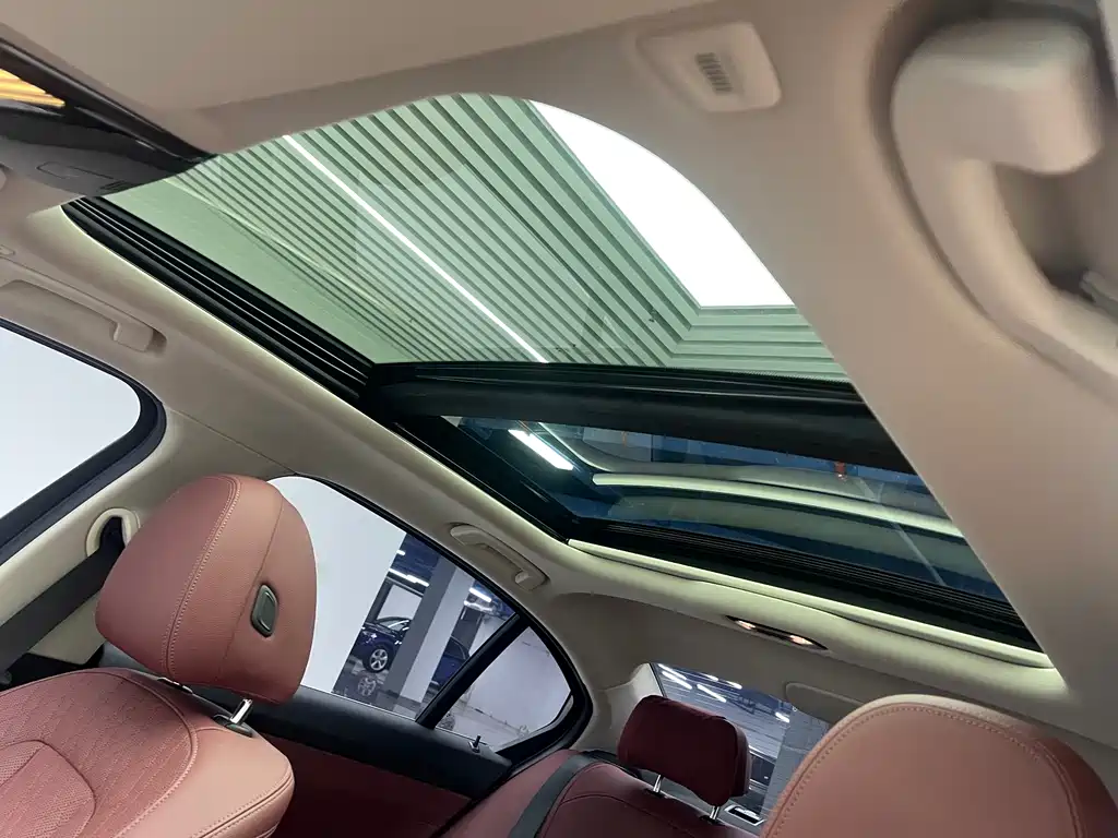BMW i3 2025 eDrive 35 L купить на сайте DeffCars