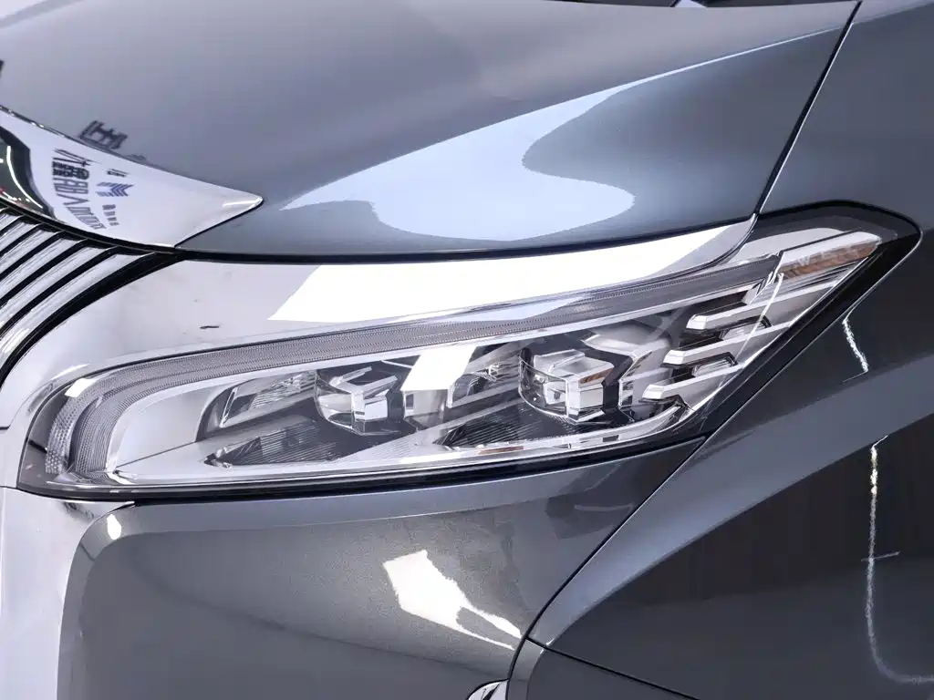 Weipai Alpine New Energy 2025 Four-wheel Drive Alpine 8 купить на сайте DeffCars