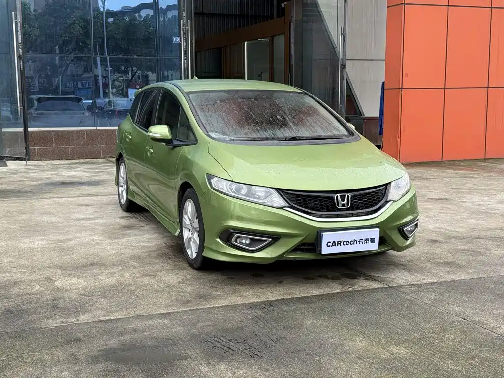 Jade 2013 1.8L automatic comfort version 5 seats купить на сайте DeffCars
