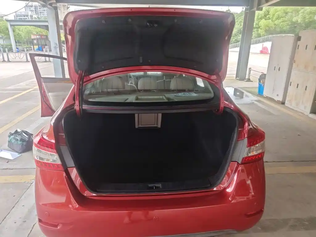 Sylphy 2014 1.6XV CVT Exclusive Edition купить на сайте DeffCars
