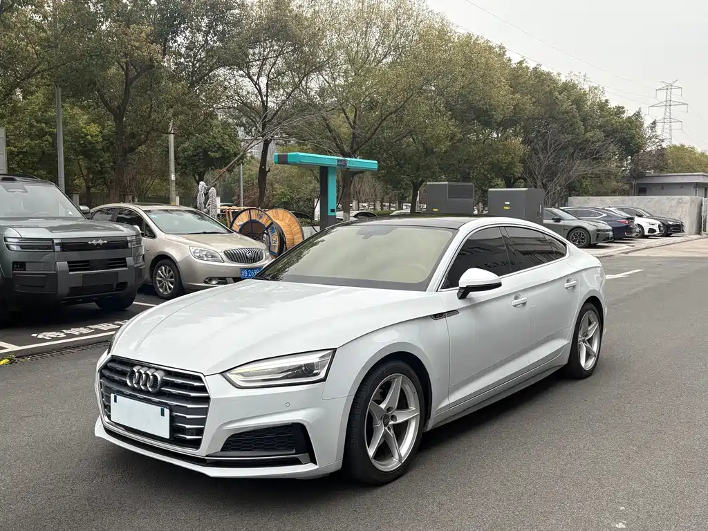 Audi A5 (Imported) 2017 Sportback 40 TFSI Fashion Model купить на сайте DeffCars