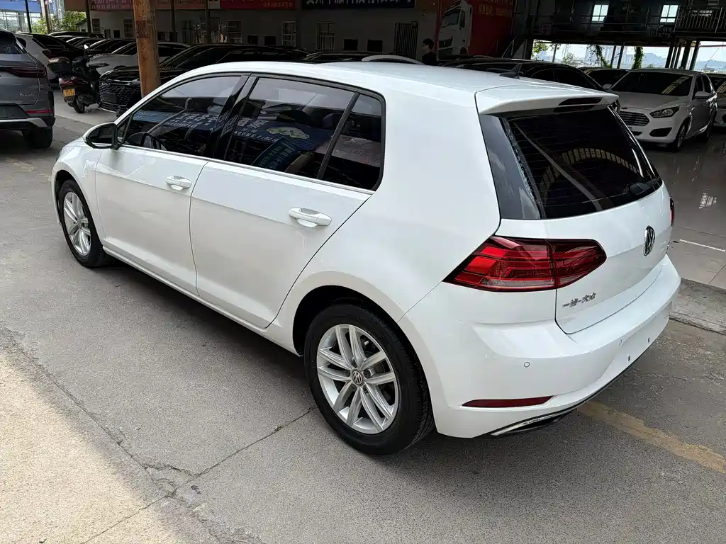 Golf 2019 280TSI DSG comfort model National VI купить на сайте DeffCars