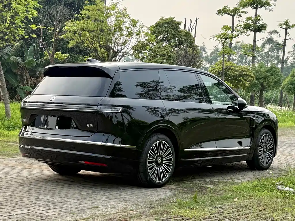 NIO ES8 2026 Six-seater Executive Deluxe Edition купить на сайте DeffCars