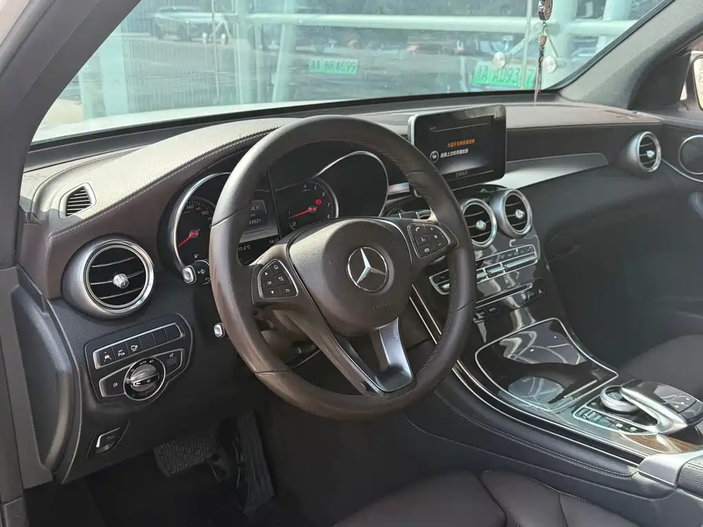 Mercedes-Benz GLC 2016 GLC 260 4MATIC luxury model купить на сайте DeffCars
