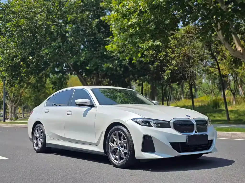BMW i3 2024 eDrive 35 L купить на сайте DeffCars