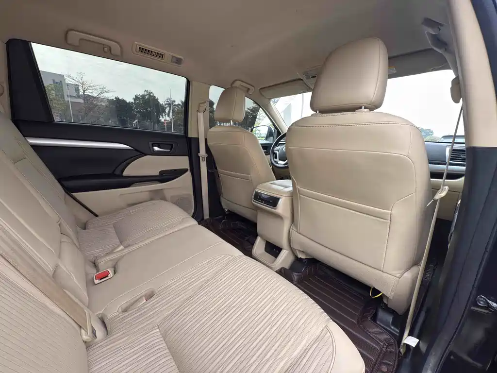 Highlander 2018 2.0T 2WD Elite Edition 5 seats National V купить на сайте DeffCars