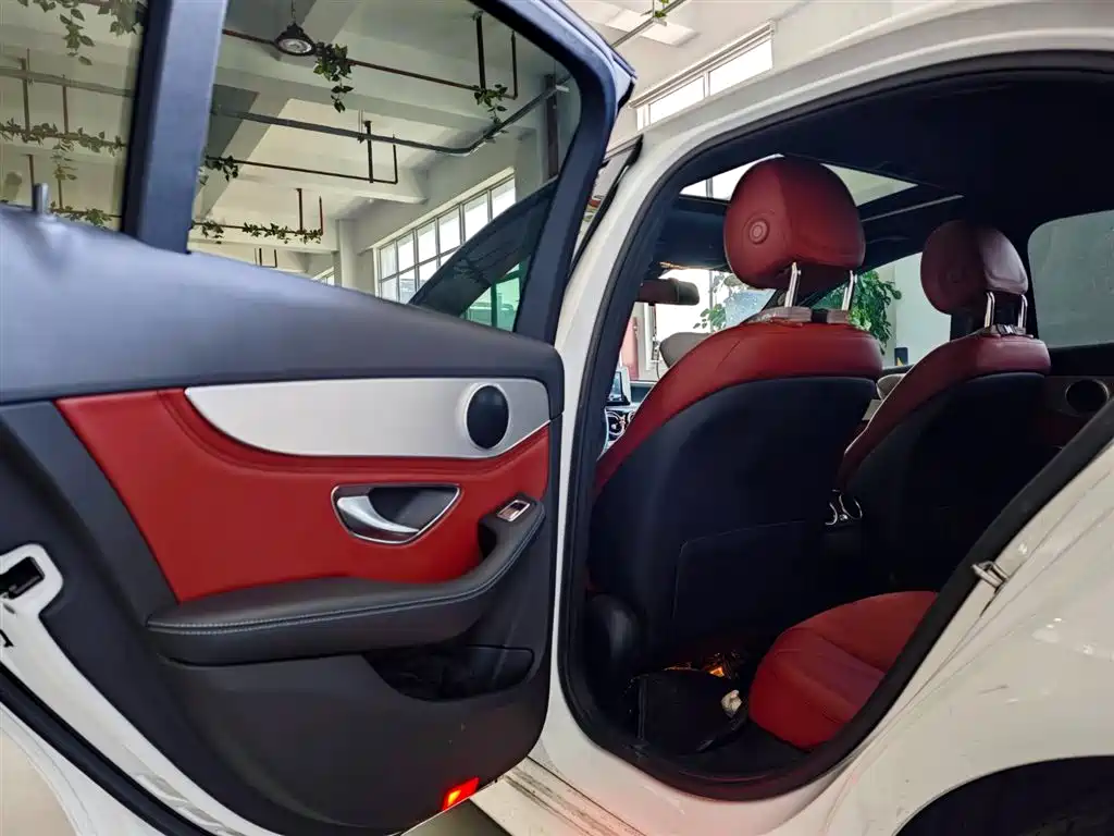 Mercedes-Benz C-Class 2018 C 200 Sports Edition купить на сайте DeffCars