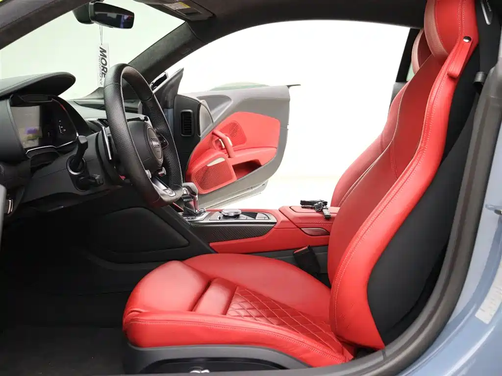 Audi R8 2022 V10 Coupe performance купить на сайте DeffCars