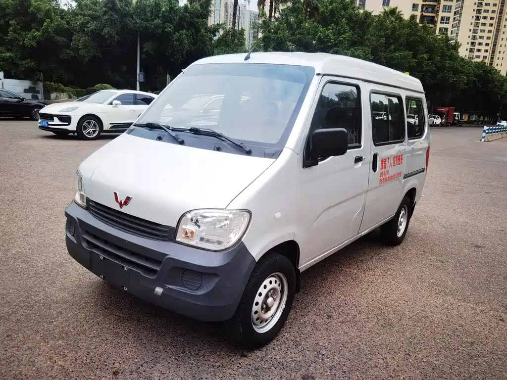 Wuling Zhiguang 2020 1.2L Practical National VI LSI купить на сайте DeffCars