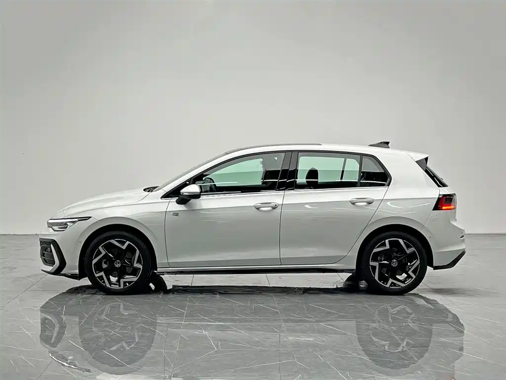 Golf 2025 300TSI R-Line купить на сайте DeffCars