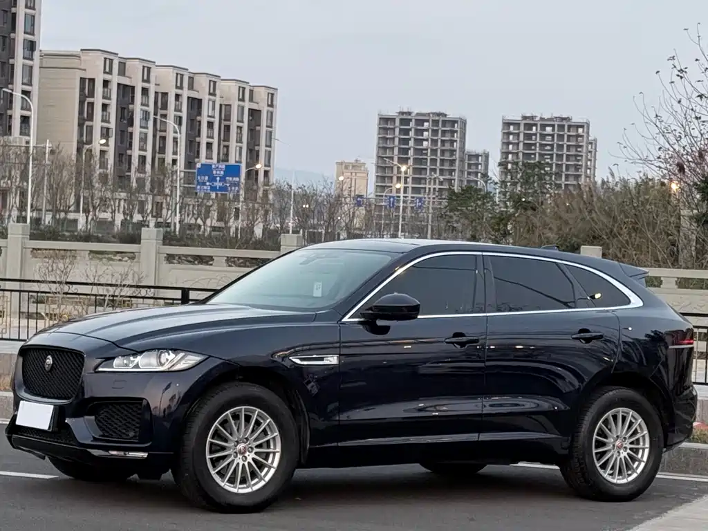 Jaguar F-PACE 2020 2.0T Urban Exclusive Edition купить на сайте DeffCars