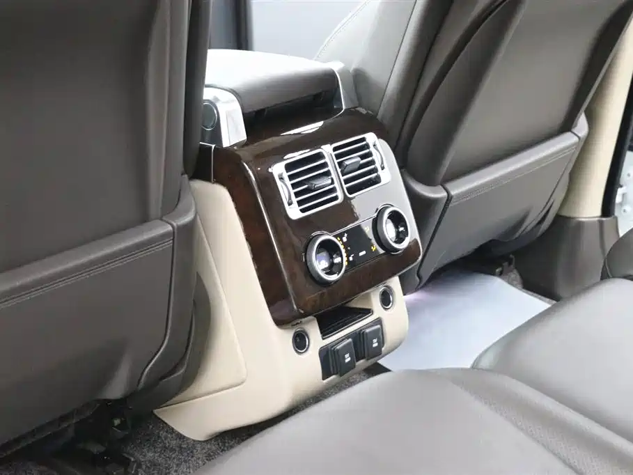 Range Rover 2021 3.0 L6 Legend Edition купить на сайте DeffCars