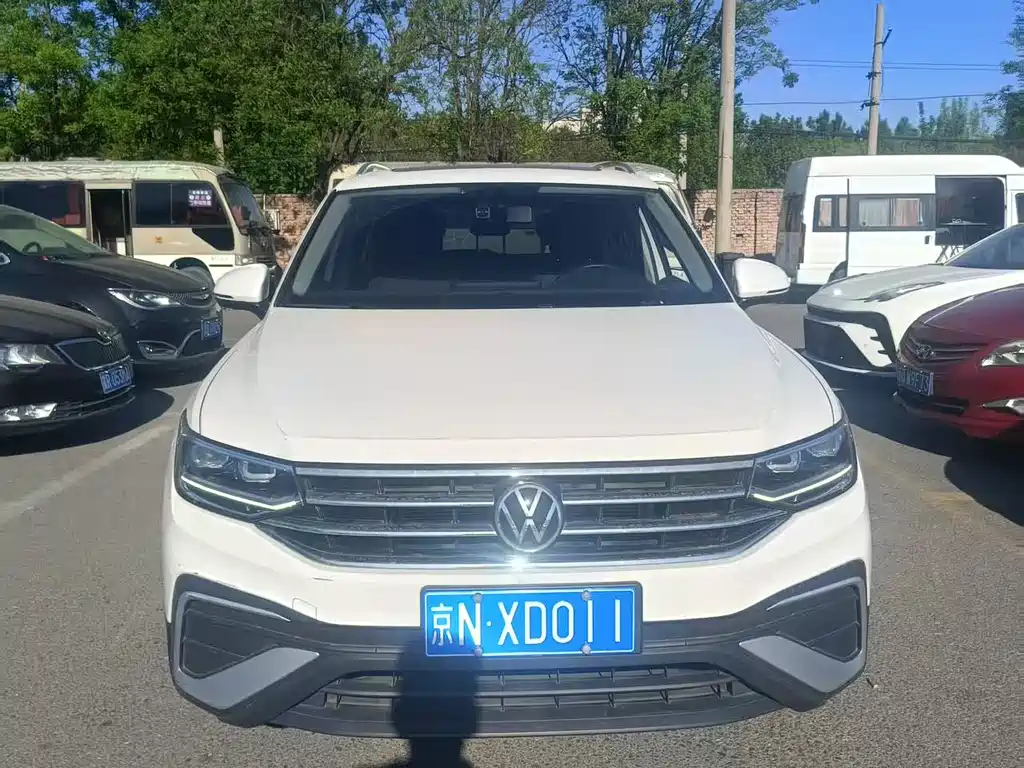 Tiguan L 2022 330TSI automatic two-wheel drive smart version купить на сайте DeffCars