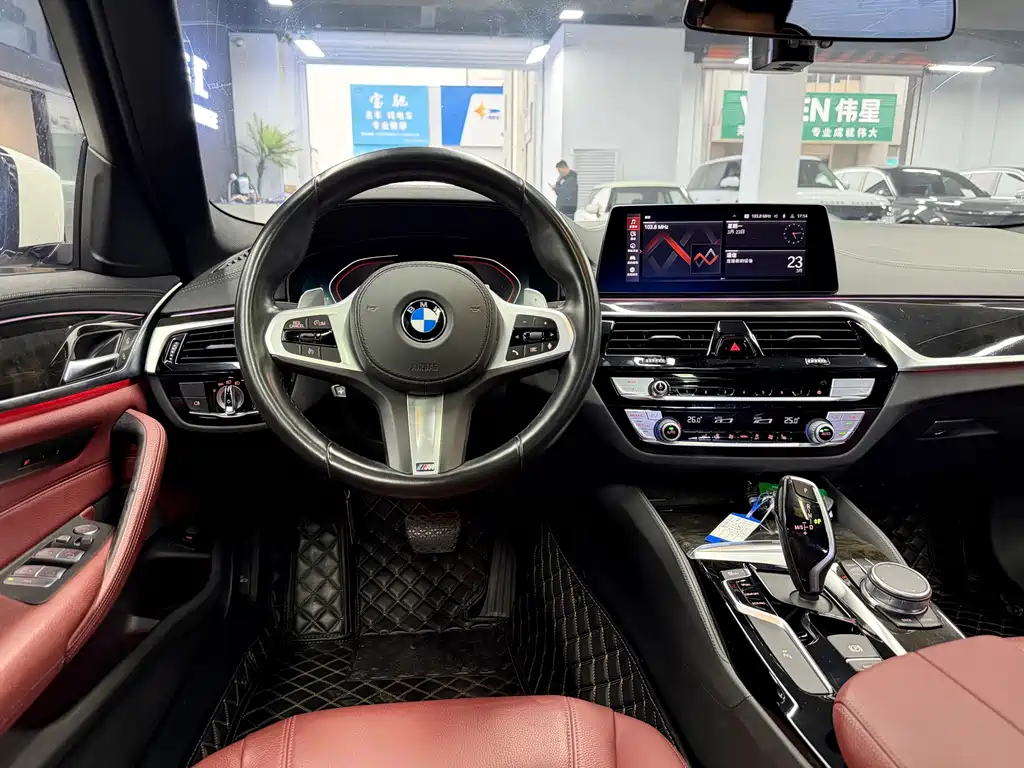 BMW 5 Series 2020 530Li Leading M Sports Package купить на сайте DeffCars