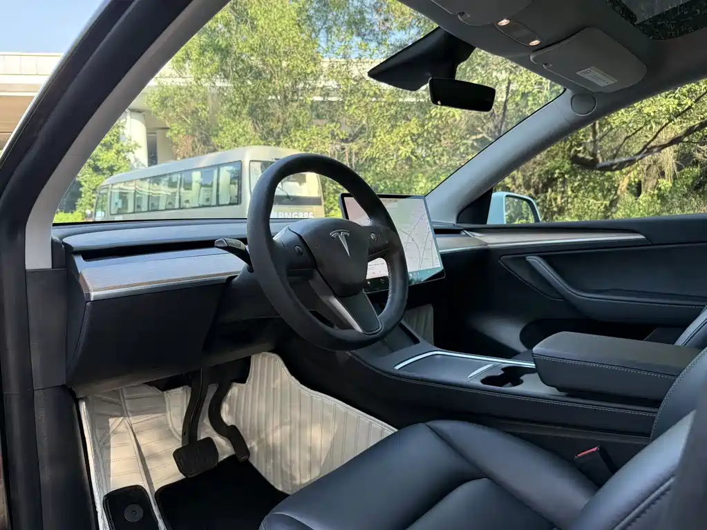 Model Y 2021 standard range rear-wheel drive version купить на сайте DeffCars