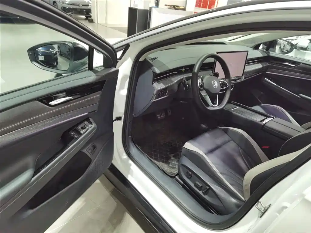 Volkswagen ID.7 VIZZION 2024 PRO купить на сайте DeffCars