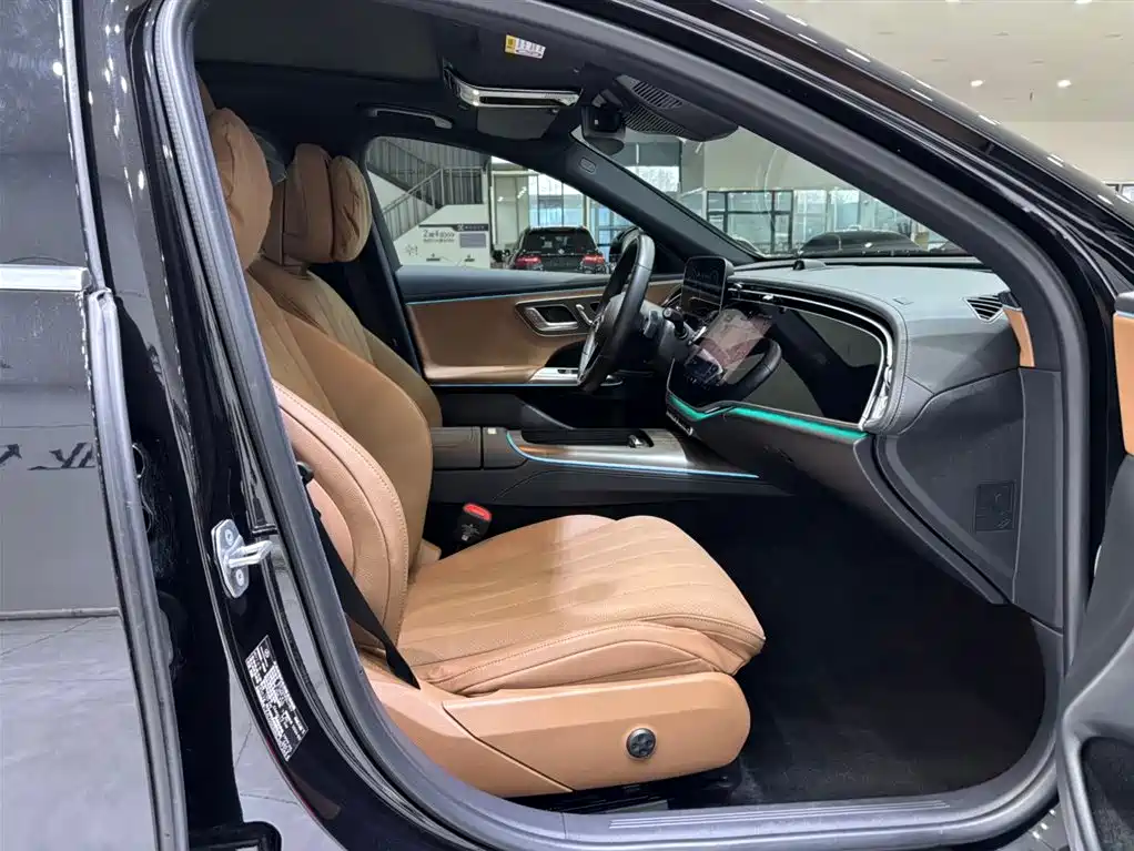 Mercedes-Benz E-Class New Energy 2024 E 350 e L plug-in hybrid sedan купить на сайте DeffCars