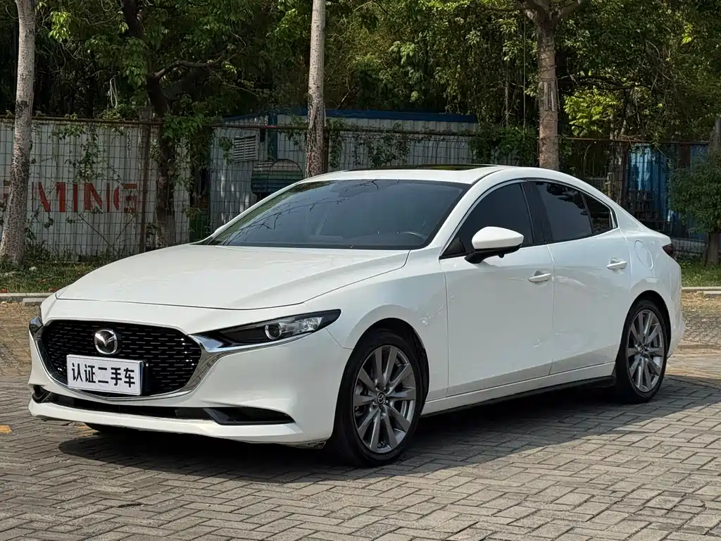 Mazda3 Angkesela 2021 2.0L Automatic Premium Edition купить на сайте DeffCars