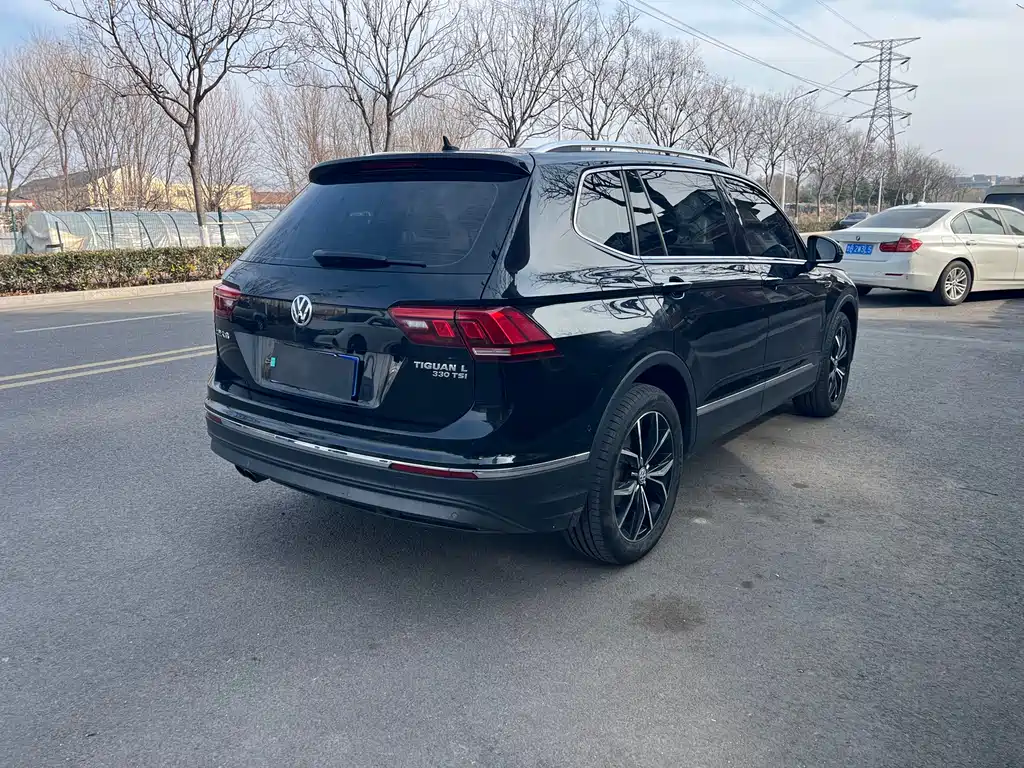 Tiguan L 2019 330TSI automatic two-wheel drive smart luxury version National VI купить на сайте DeffCars