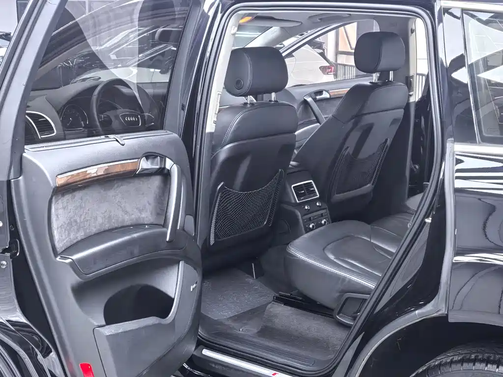 Audi Q7 2012 3.0 TFSI exclusive 200kW купить на сайте DeffCars