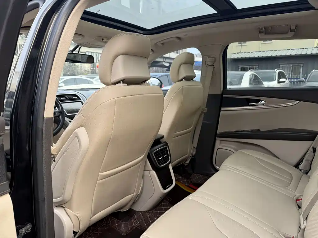 Lincoln MKX 2015 2.0T 2WD Exclusive Edition купить на сайте DeffCars