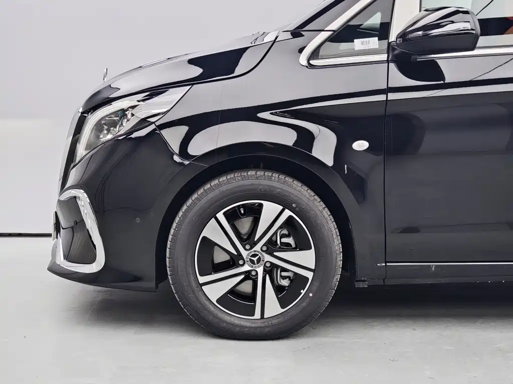 Vito 2024 2.0T Business Edition 7 seats купить на сайте DeffCars
