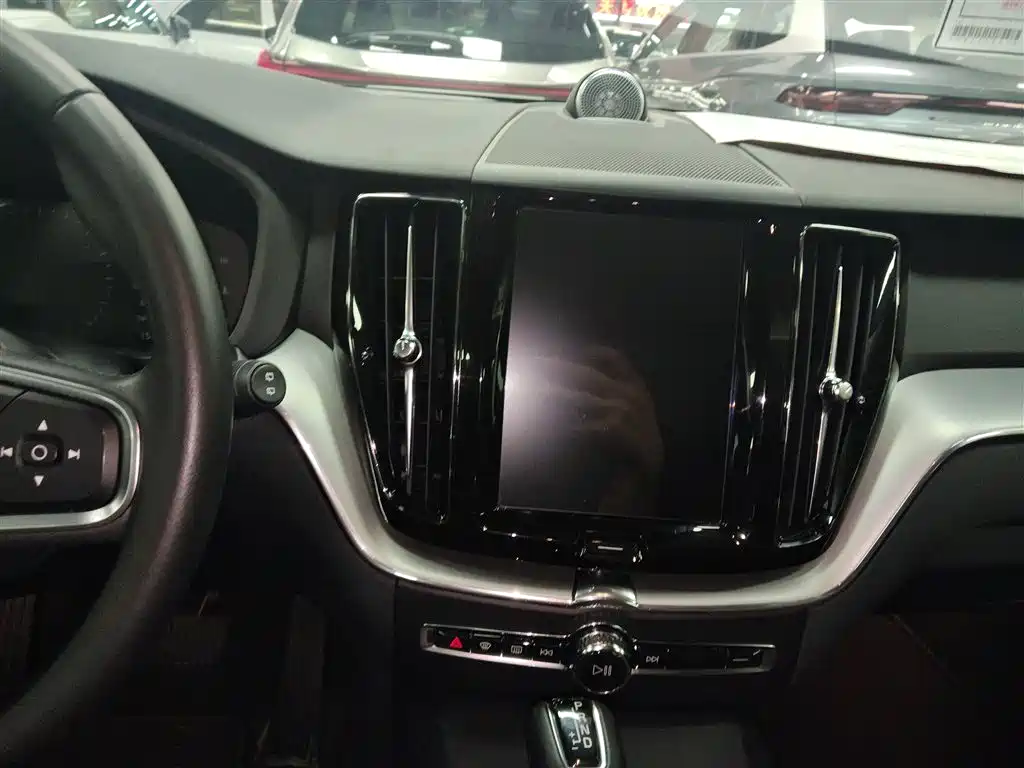 Volvo XC60 2021 T5 four-wheel drive Zhiyi Luxury Edition купить на сайте DeffCars