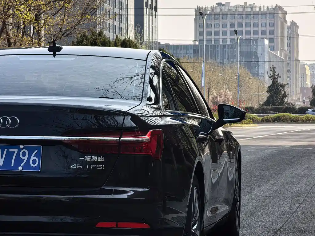 Audi A6L 2021 45 TFSI Premium Elegant Model купить на сайте DeffCars