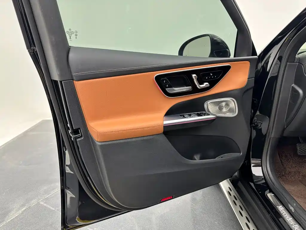 Mercedes-Benz GLC 2023 GLC 300 L 4MATIC Dynamic 7-seater купить на сайте DeffCars