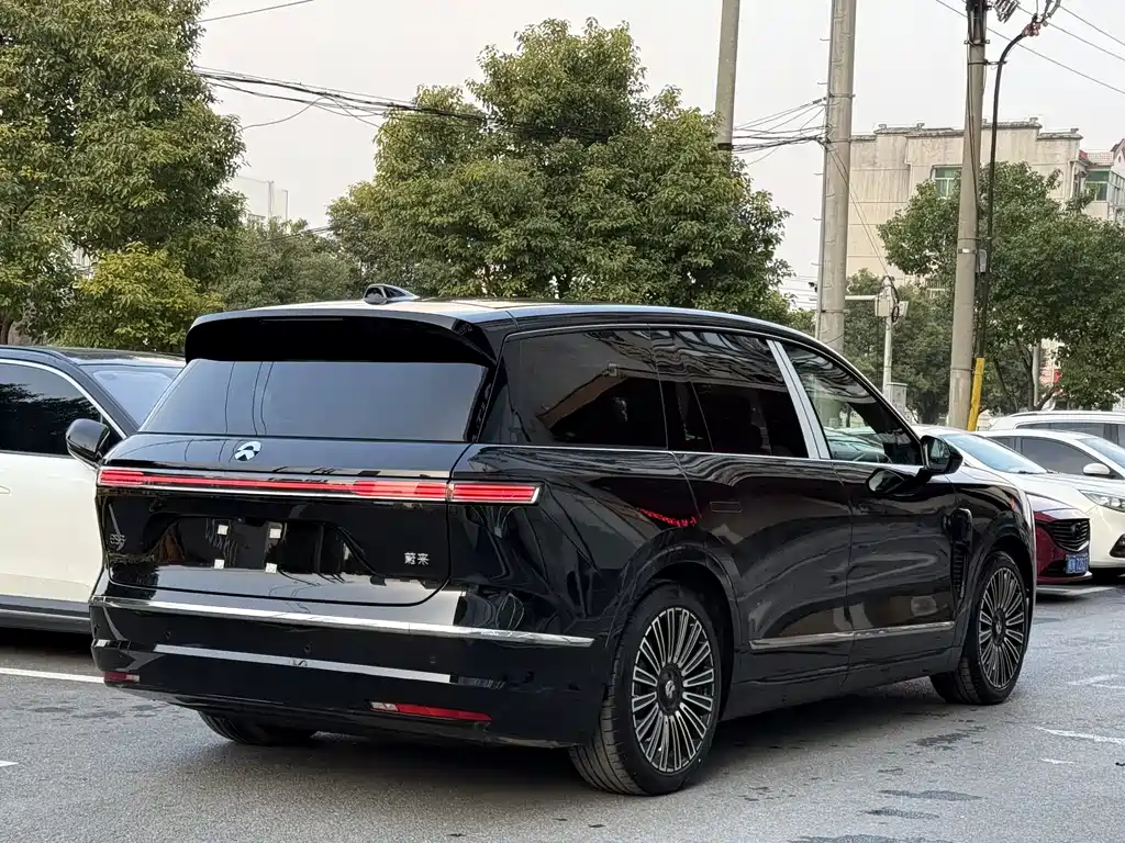 NIO ES8 2026 Six-seater Executive Deluxe Edition купить на сайте DeffCars