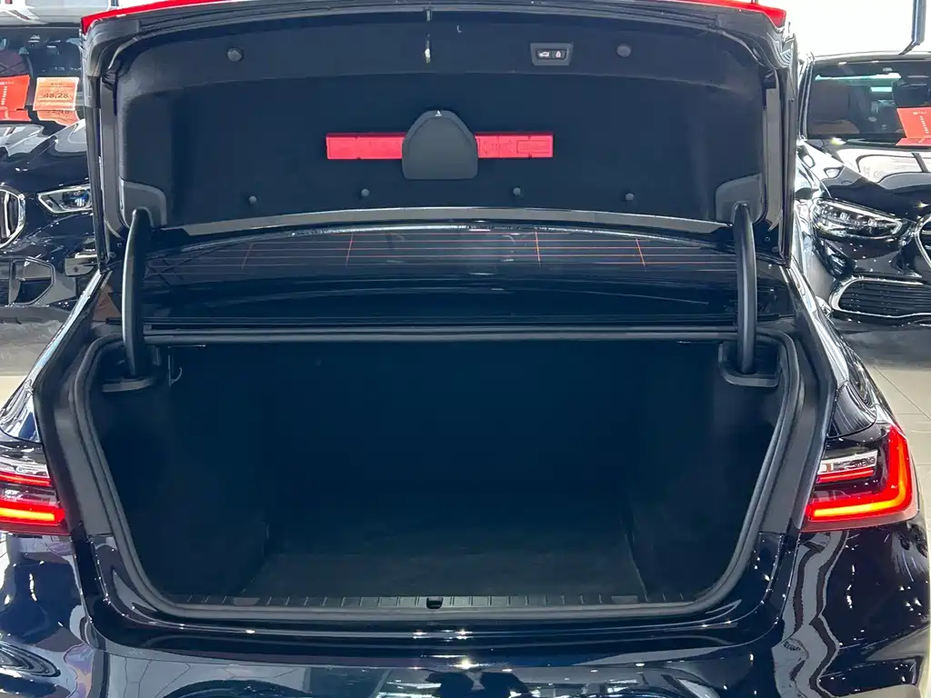 BMW 7 Series 2021 730Li M Sports Package купить на сайте DeffCars