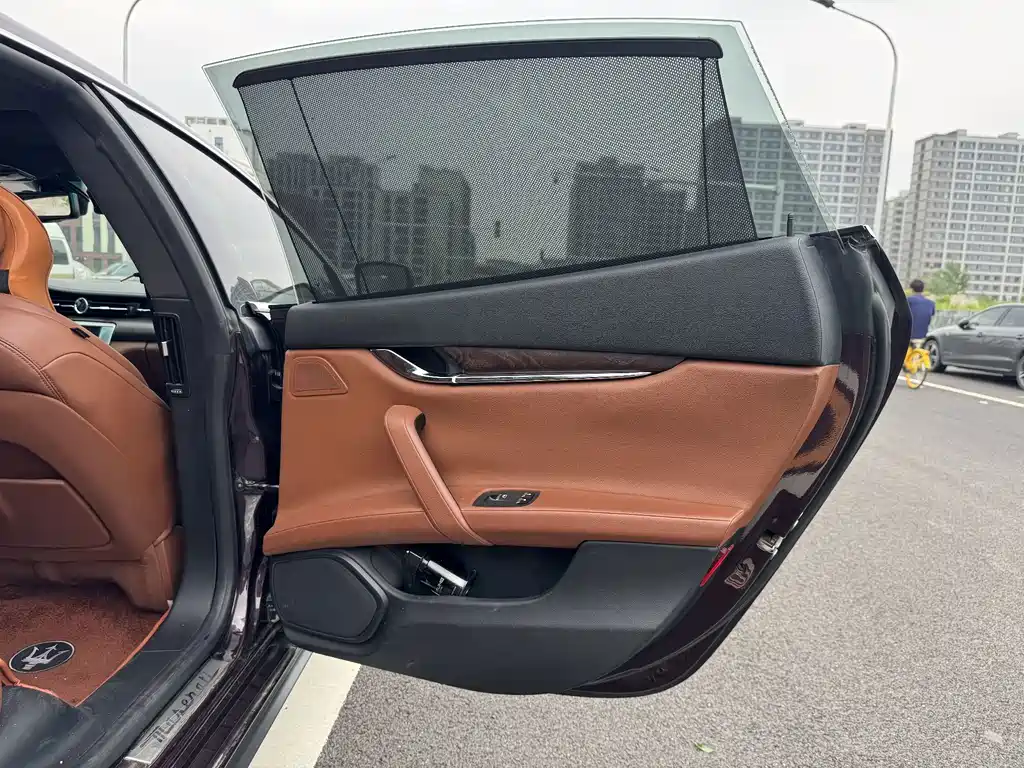 President 2015 3.0T S Q4 купить на сайте DeffCars