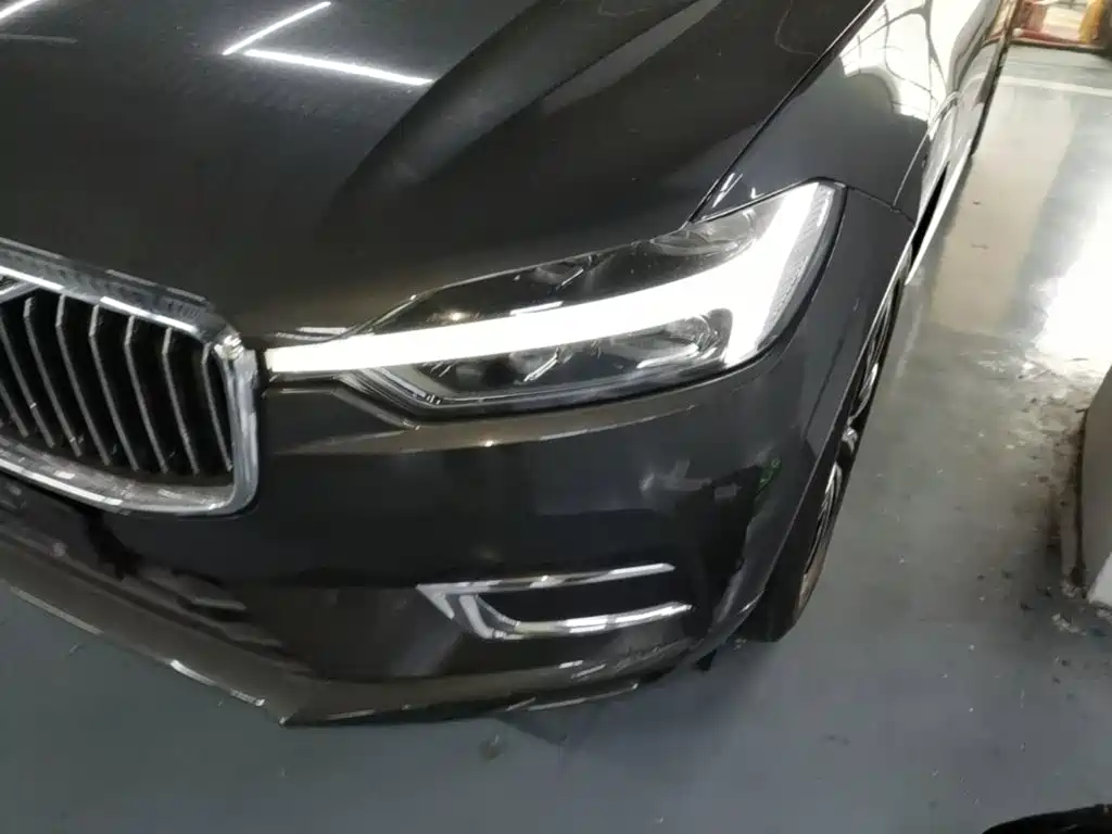 Volvo XC60 2021 T5 four-wheel drive Zhiyuan Deluxe Edition купить на сайте DeffCars