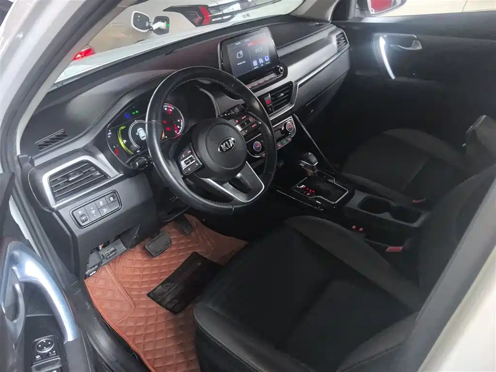 Zhipao 2019 2.0L Automatic Smart Enjoy Deluxe Edition купить на сайте DeffCars