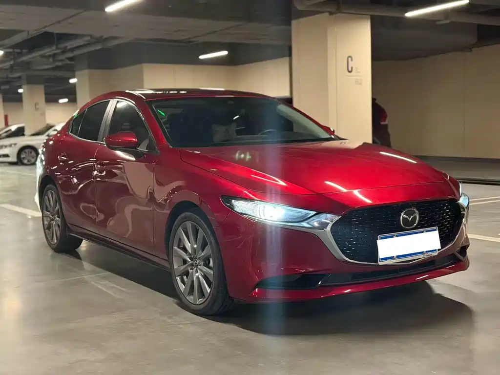 Mazda Axela 2021 2.0L Automatic Premium Edition купить на сайте DeffCars
